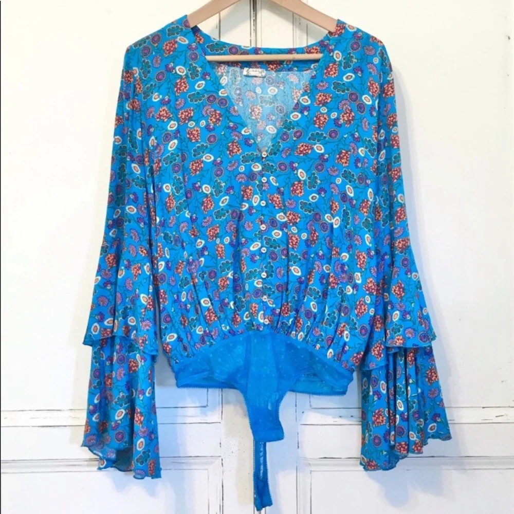 FREE PEOPLE boho floral chiffon bodysuit hippie Blouse Floral Bell Sleeve - Picture 3 of 4